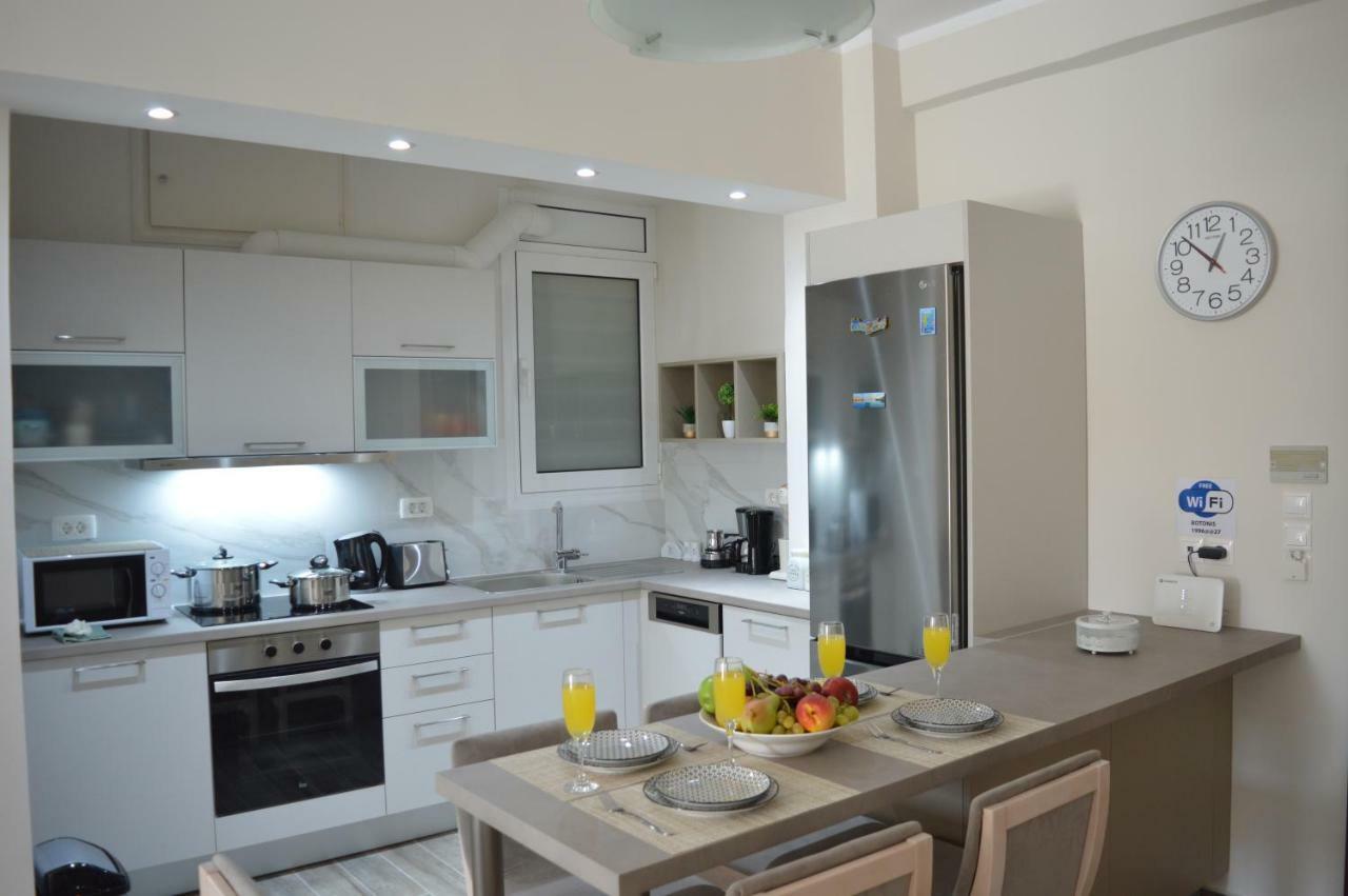 Botonis Bright Spacious Apartment Chania  Exteriör bild